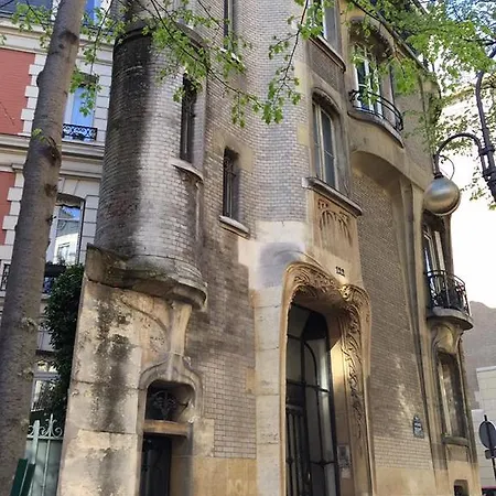 1 Square Du Docteur Blanche - 16 Bed and Breakfast