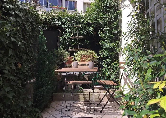 1 Square Du Docteur Blanche - 16 ベッド・アンド・ブレックファスト 4*