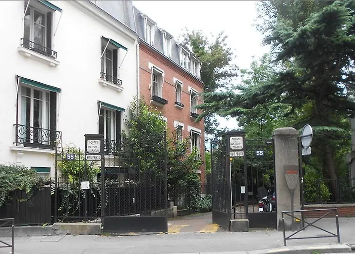 1 Square Du Docteur Blanche - 16 ベッド・アンド・ブレックファスト