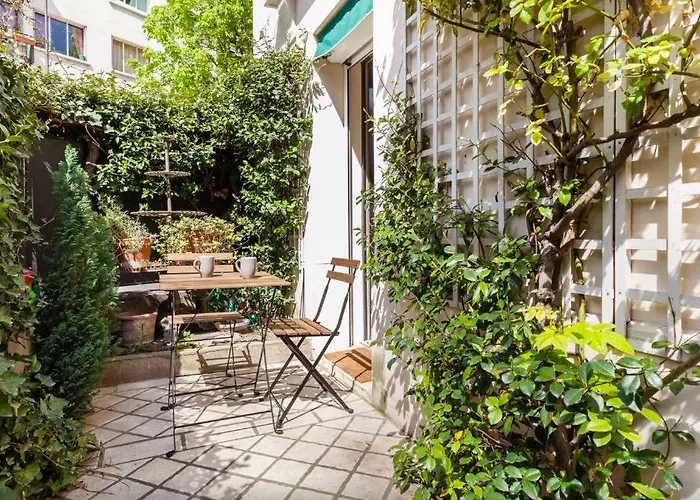 1 Square Du Docteur Blanche - 16 4*