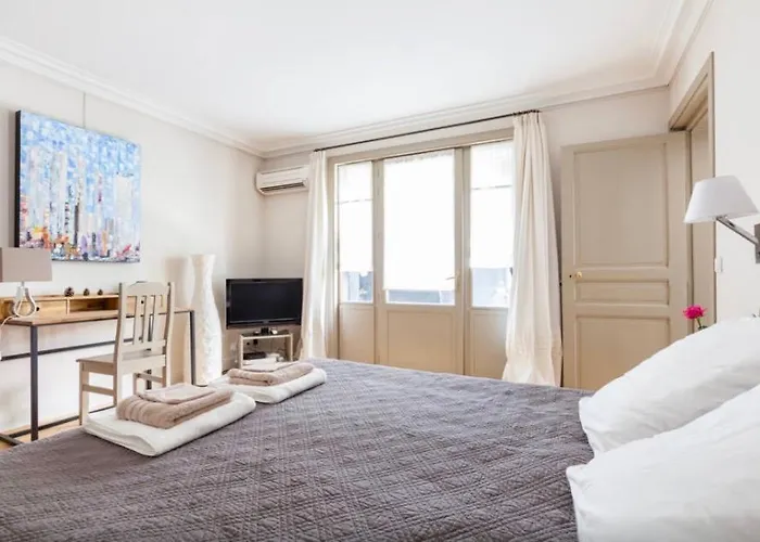 1 Square Du Docteur Blanche - 16 パリ